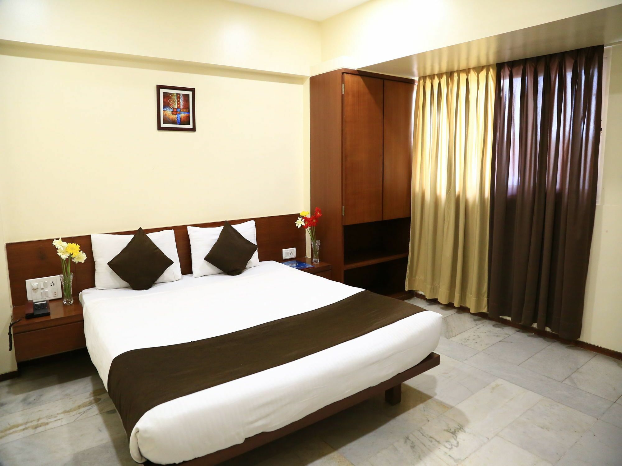 Oyo 13771 Executive Residency Hotel Pune Exterior photo