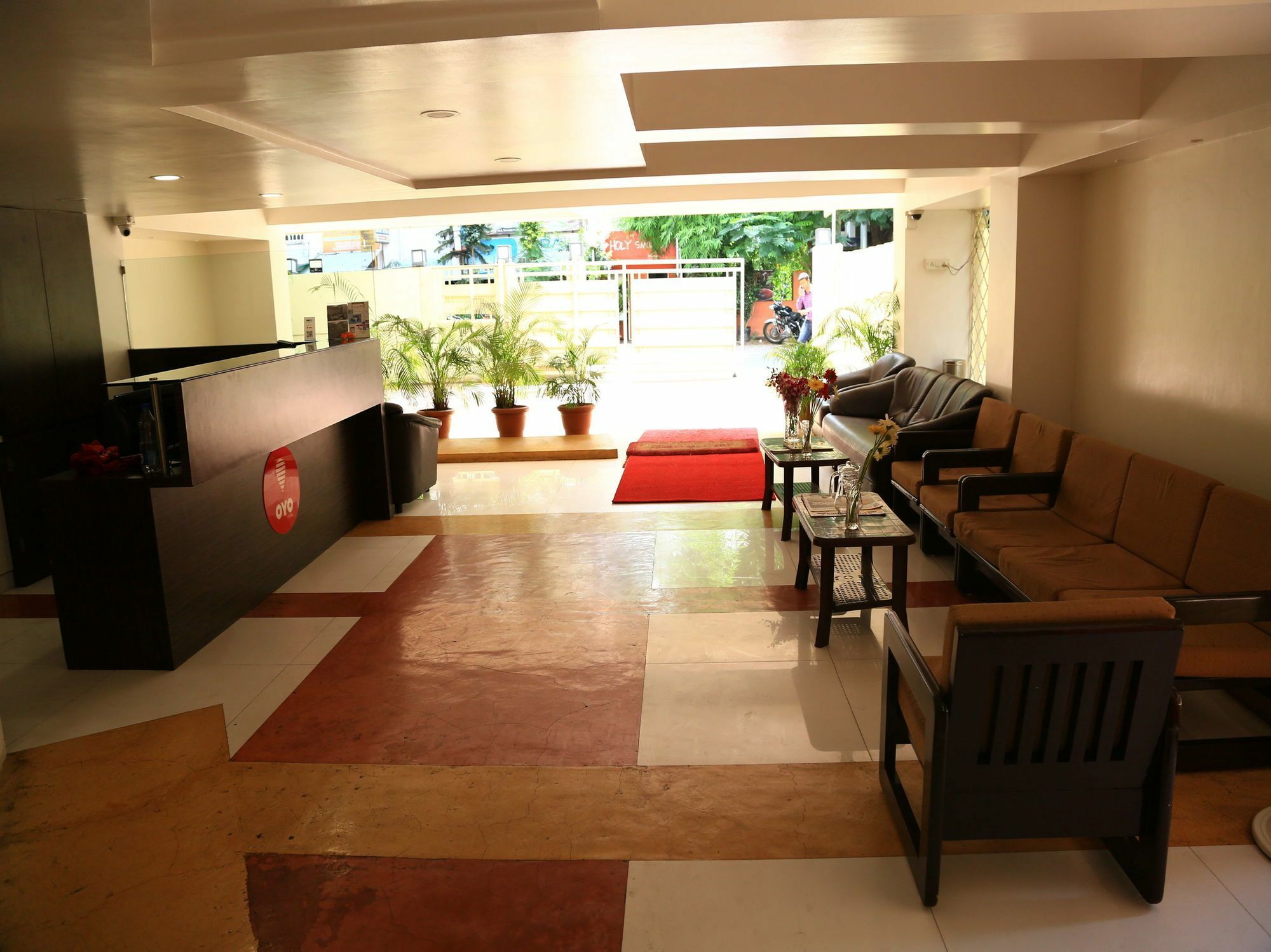 Oyo 13771 Executive Residency Hotel Pune Exterior photo
